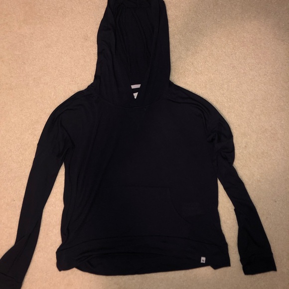 A&F Navy hooded tee - Picture 1 of 3